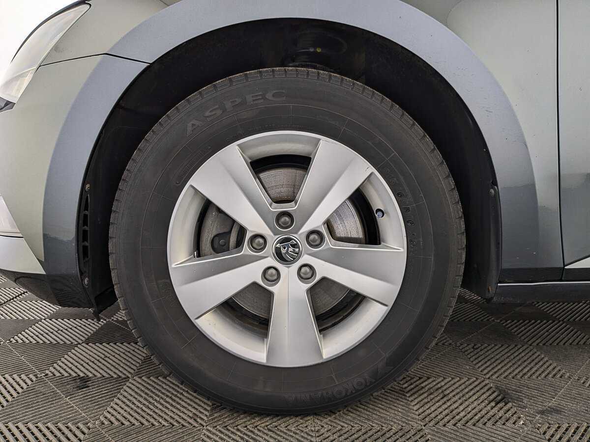 Шкода Суперб б/у, 2019, Роботизированная. Фото: #11