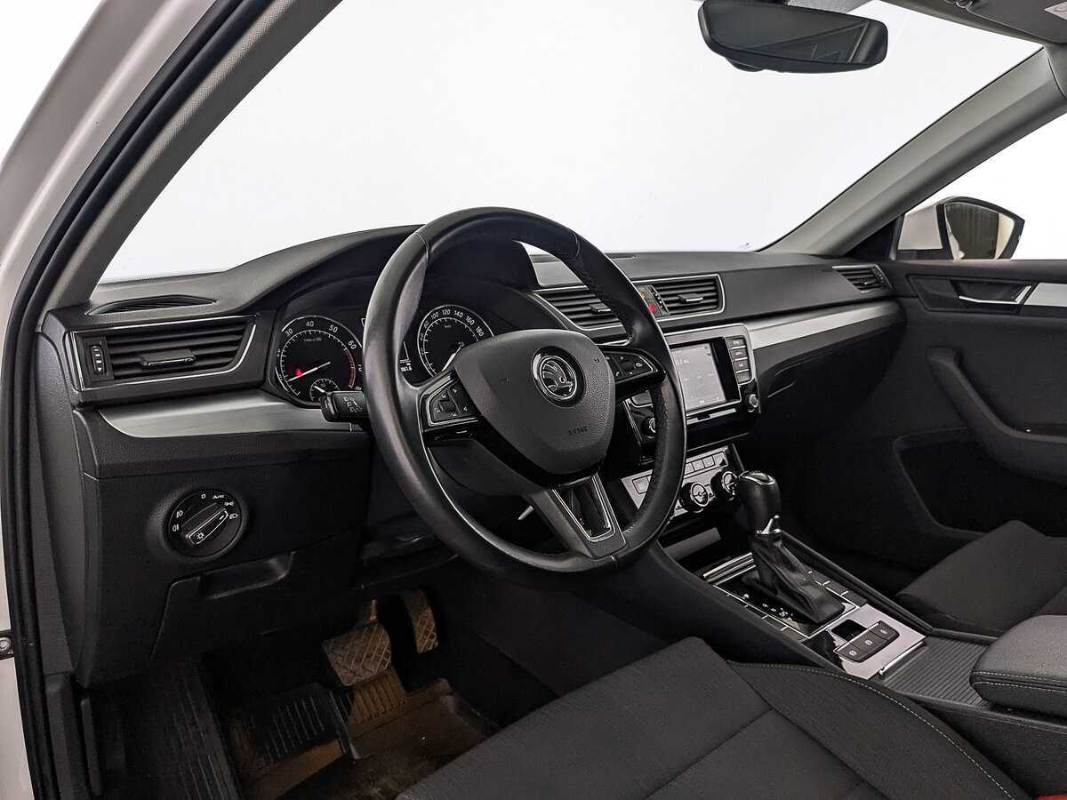 Шкода Суперб б/у, 2017, Роботизированная. Фото: #14