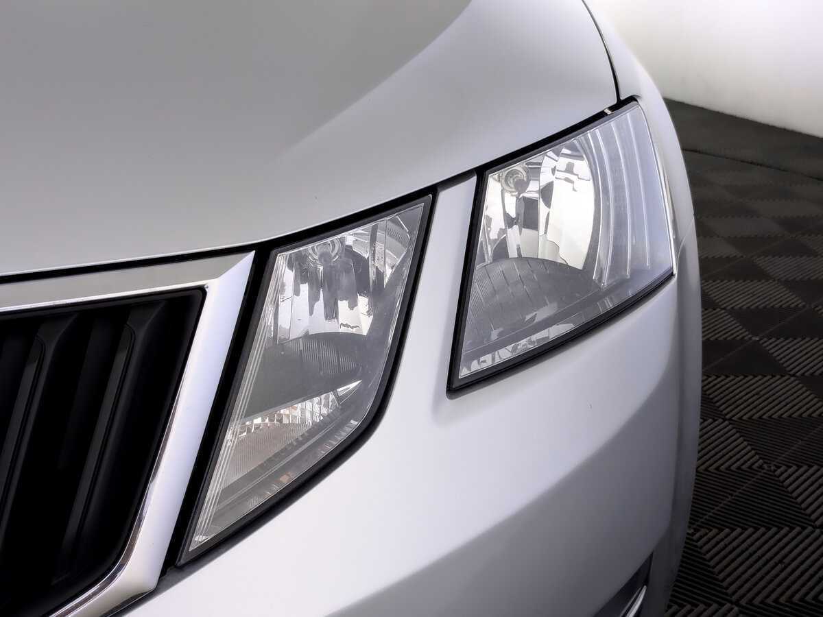 Шкода Октавия б/у, 2018, Роботизированная. Фото: #16