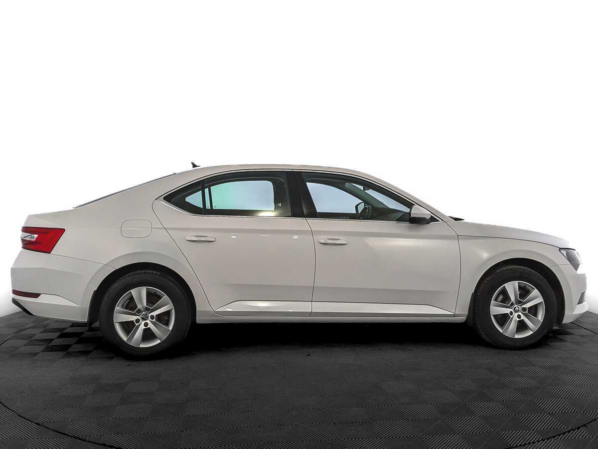 Шкода Суперб б/у, 2017, Роботизированная. Фото: #3