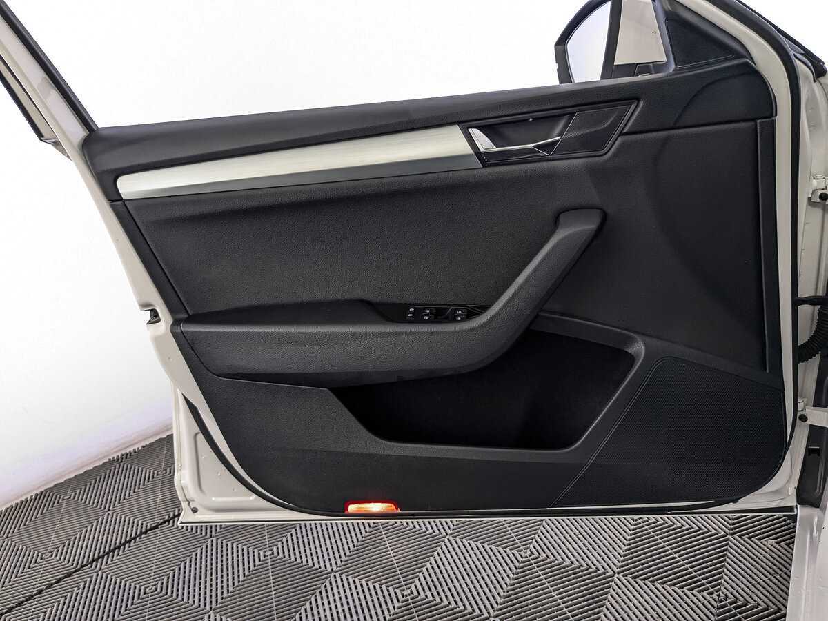 Шкода Суперб б/у, 2018, Роботизированная. Фото: #18