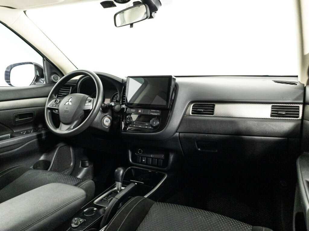 Mitsubishi Outlander б/у, 2018, Вариатор. Фото: #8
