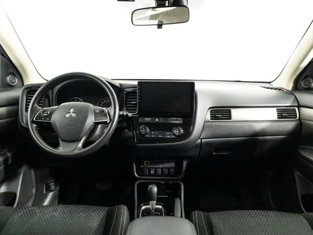 Mitsubishi Outlander б/у, 2018, Вариатор. Фото: #12