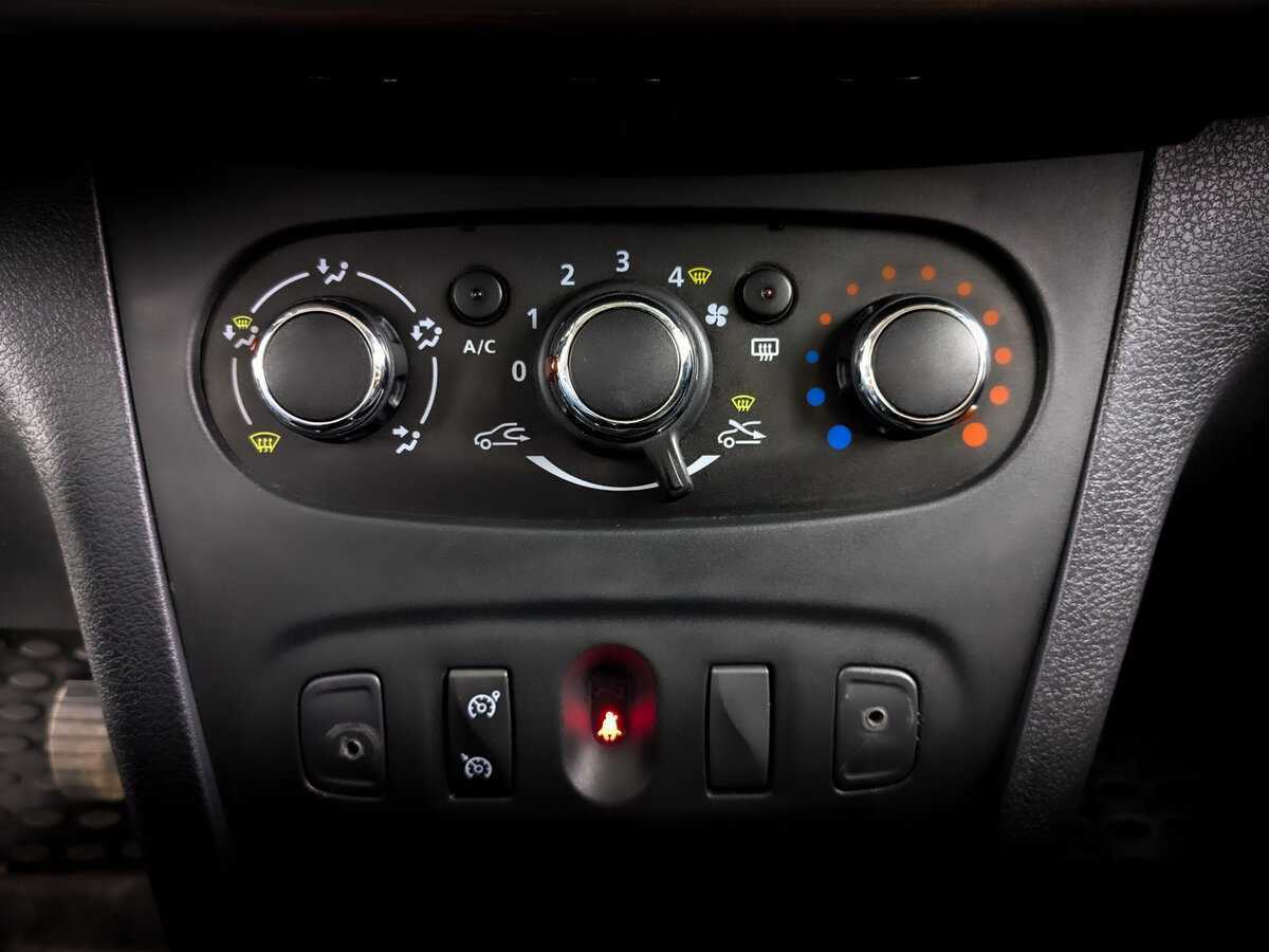 Рено Сандеро б/у, 2018, Механическая. Фото: #24