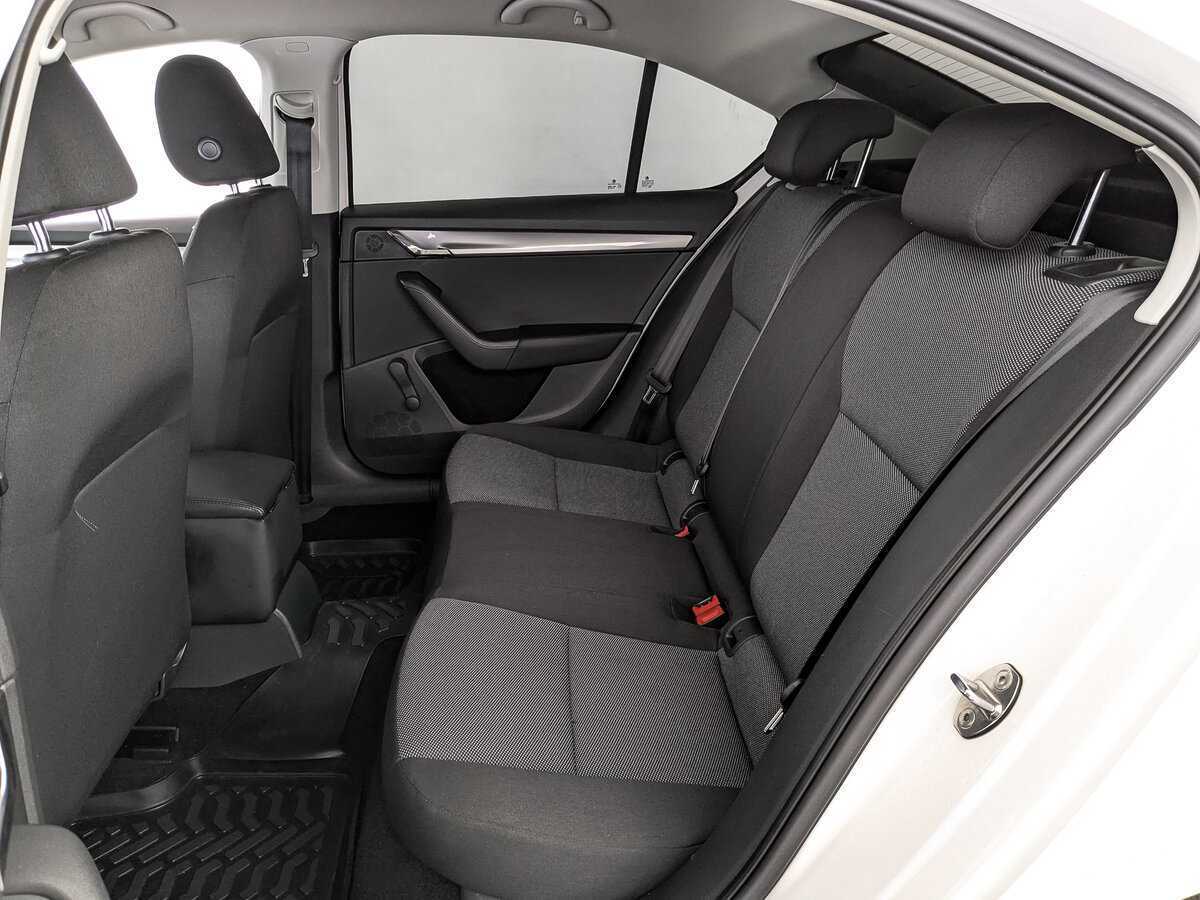 Шкода Октавия б/у, 2014, Роботизированная. Фото: #16