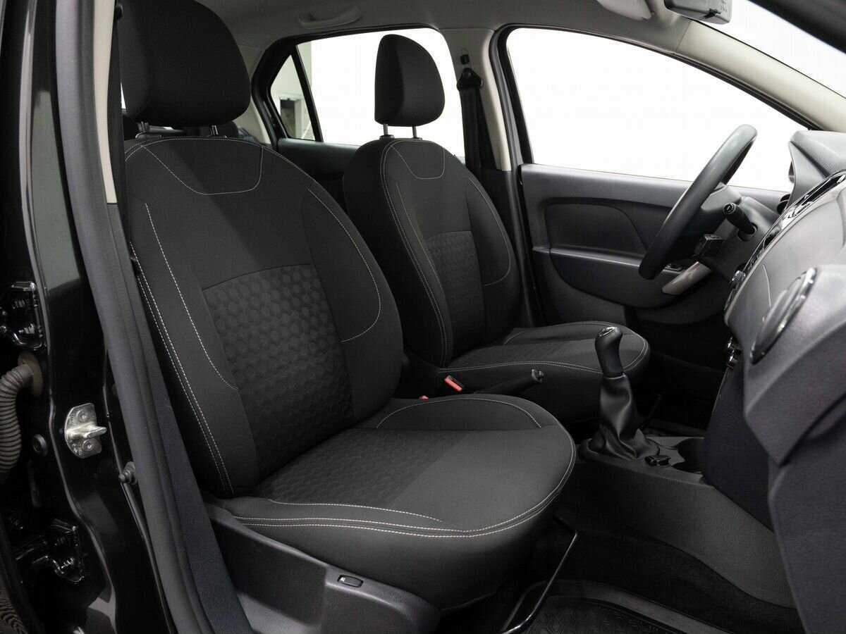 Рено Логан б/у, 2018, Механическая. Фото: #12