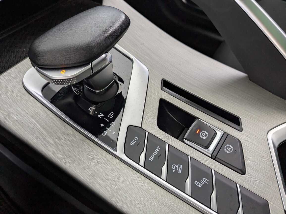 Geely Coolray б/у, 2022, Роботизированная. Фото: #13