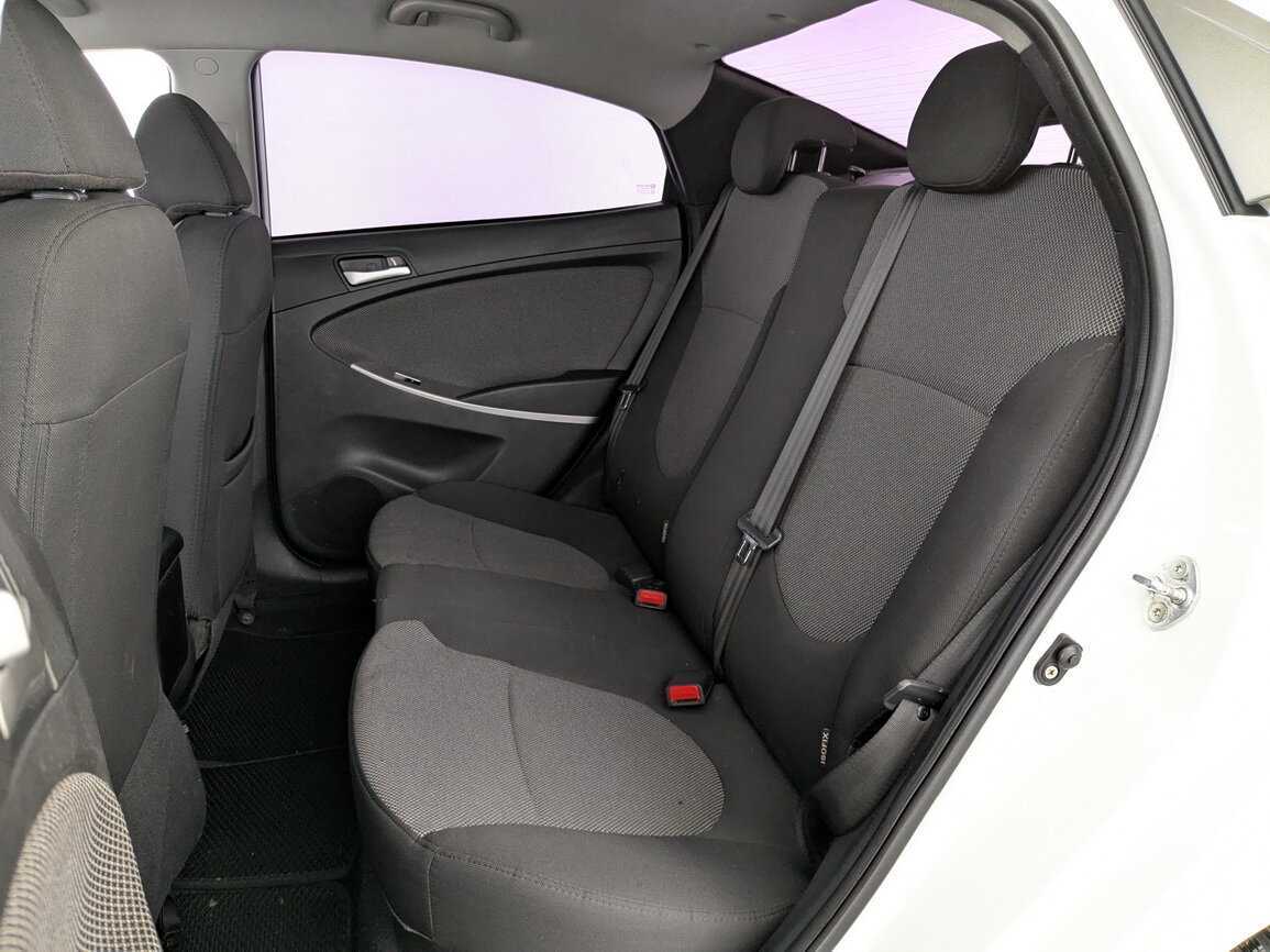 Hyundai Solaris б/у, 2013, Механическая. Фото: #9