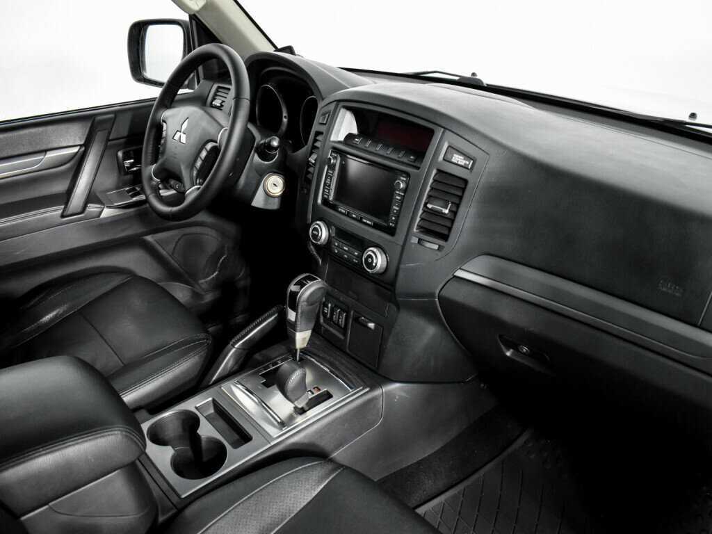 Митсубиши Паджеро б/у, 2013, Автоматическая. Фото: #14