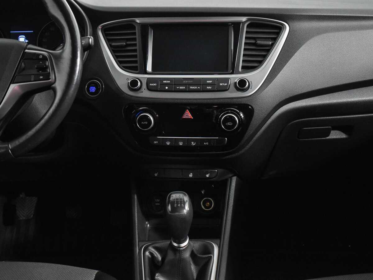 Hyundai Solaris б/у, 2017, Механическая. Фото: #13