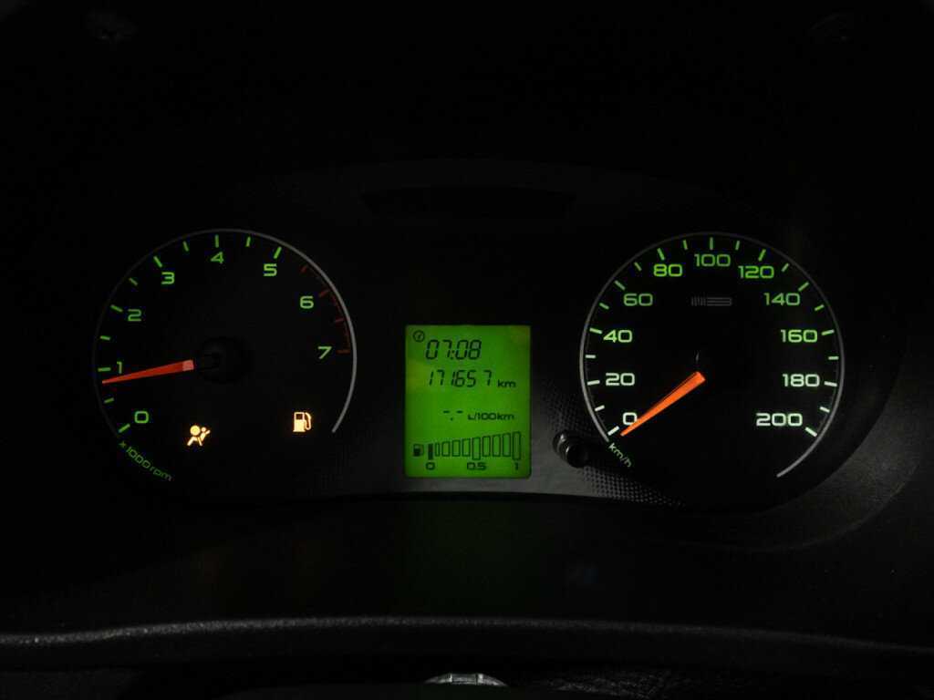 Лада (ВАЗ) Гранта б/у, 2013, Механическая. Фото: #11