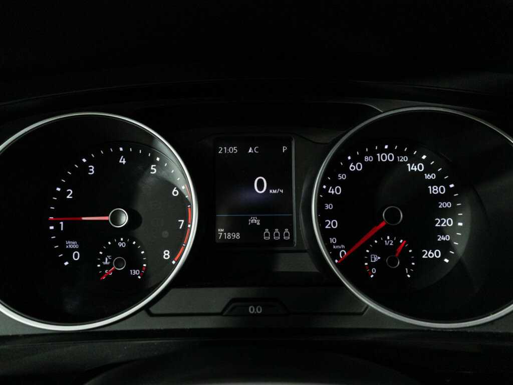 Volkswagen Tiguan б/у, 2021, Роботизированная. Фото: #11