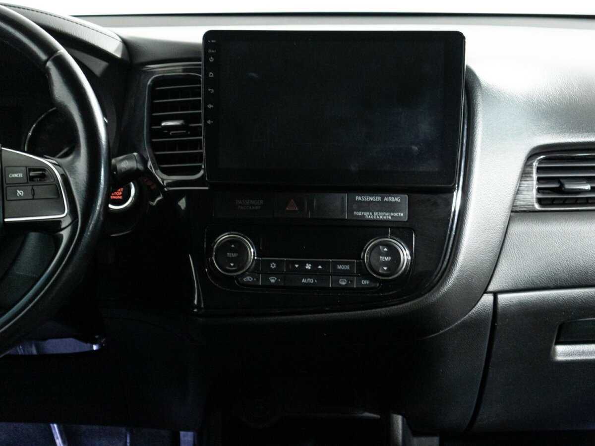 Mitsubishi Outlander б/у, 2016, Вариатор. Фото: #13