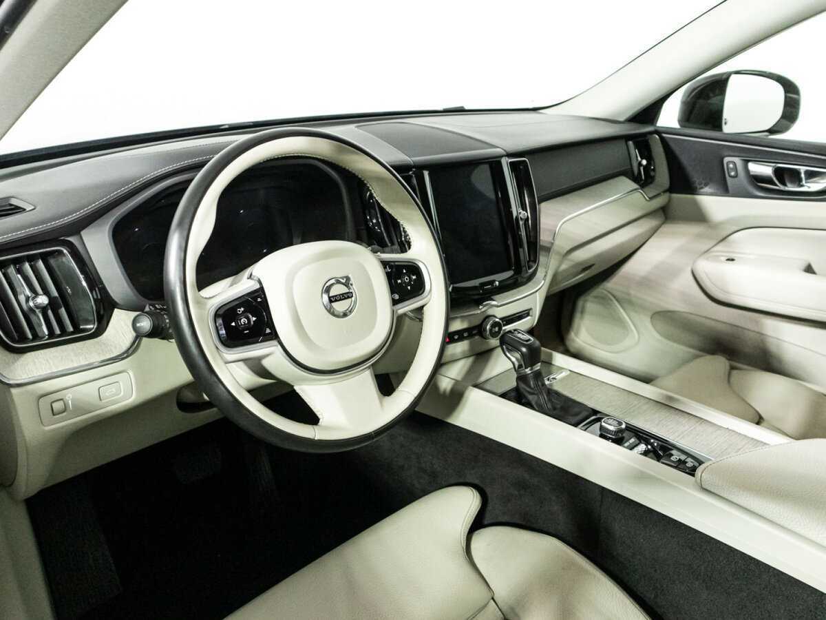 Volvo XC60 б/у, 2018, Автоматическая. Фото: #10