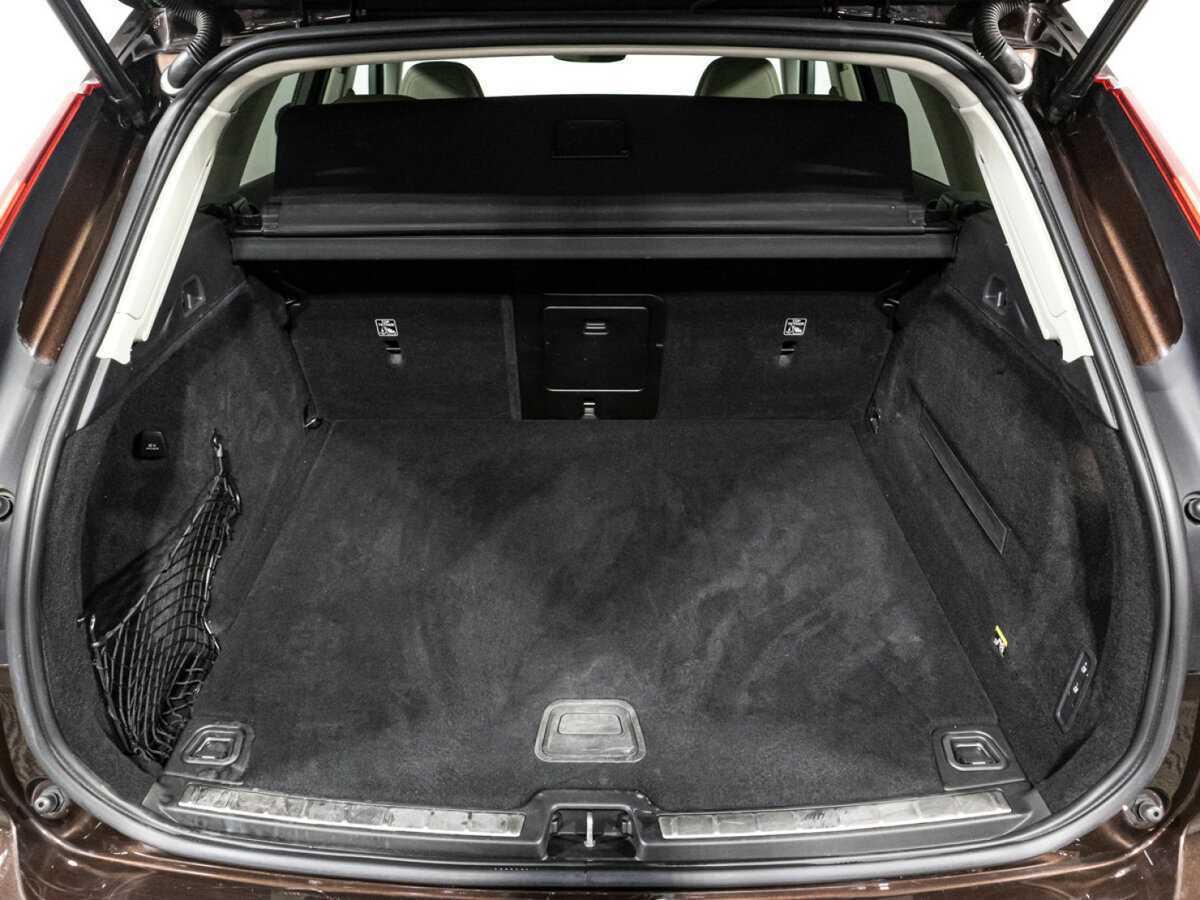 Volvo XC60 б/у, 2018, Автоматическая. Фото: #14