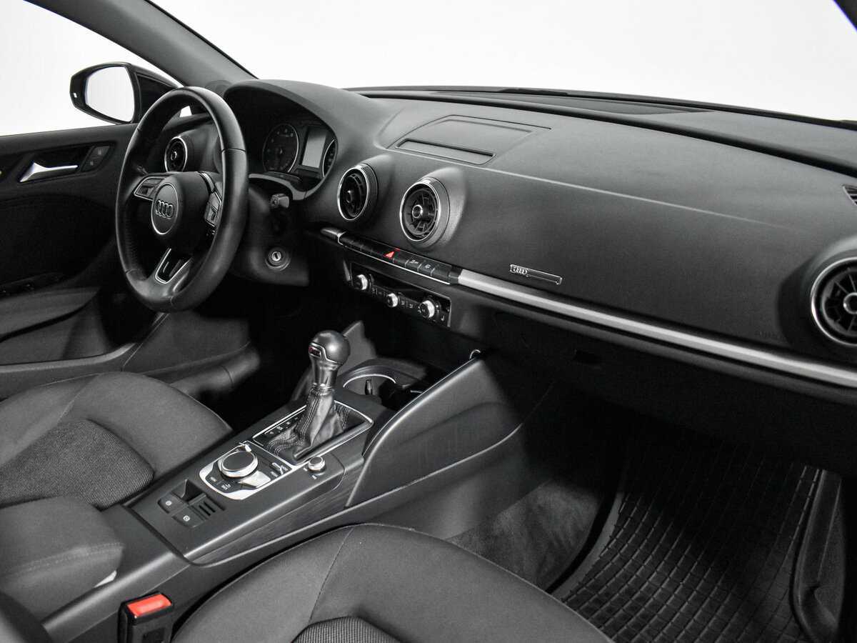 Audi A3 б/у, 2018, Роботизированная. Фото: #13