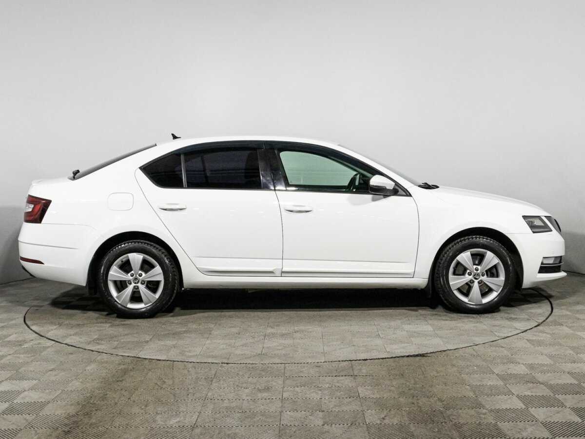 Шкода Октавия б/у, 2017, Роботизированная. Фото: #3