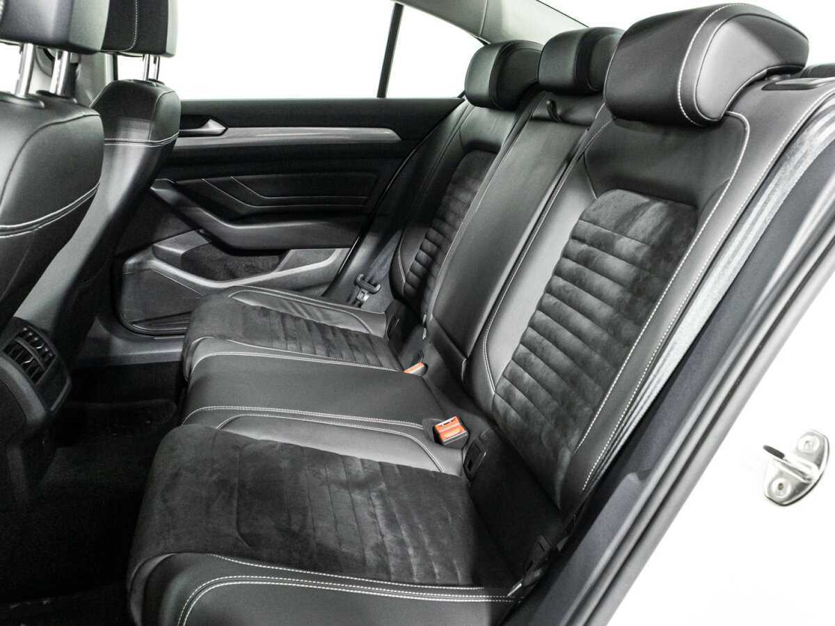 Volkswagen Passat б/у, 2020, Роботизированная. Фото: #9