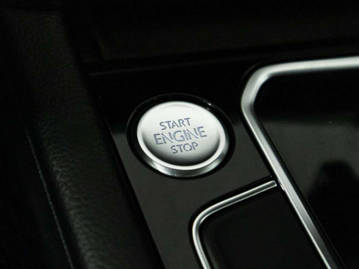 Volkswagen Passat б/у, 2020, Роботизированная. Фото: #20