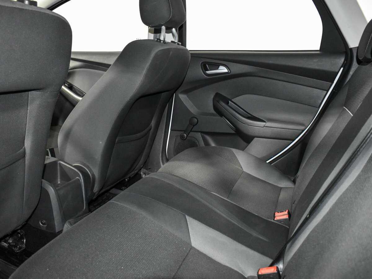 Форд Фокус б/у, 2015, Механическая. Фото: #11