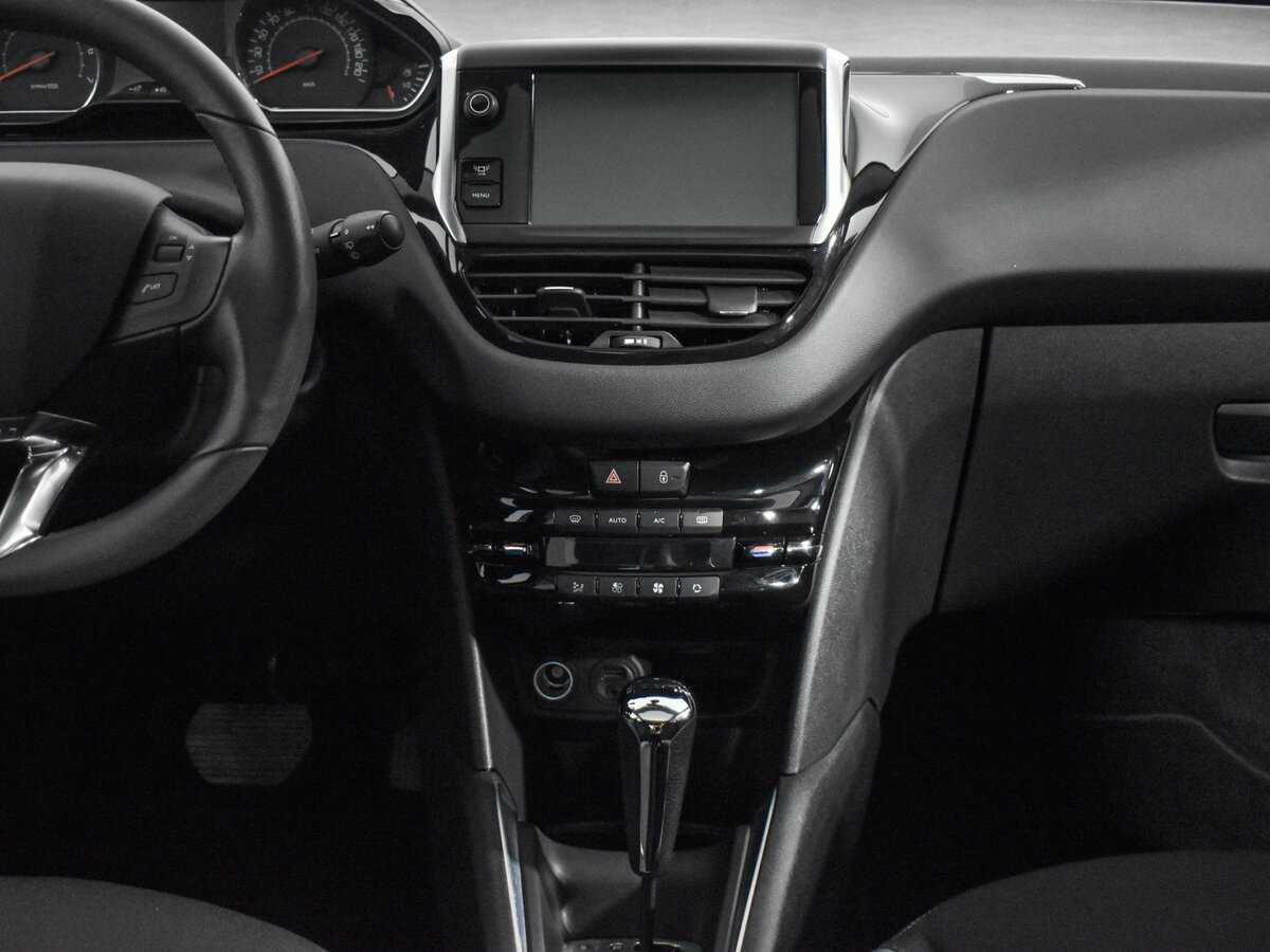 Пежо 208 б/у, 2014, Автоматическая. Фото: #13