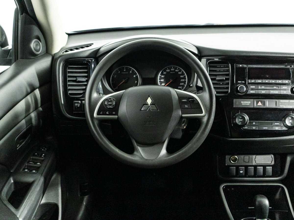 Mitsubishi Outlander б/у, 2018, Вариатор. Фото: #16