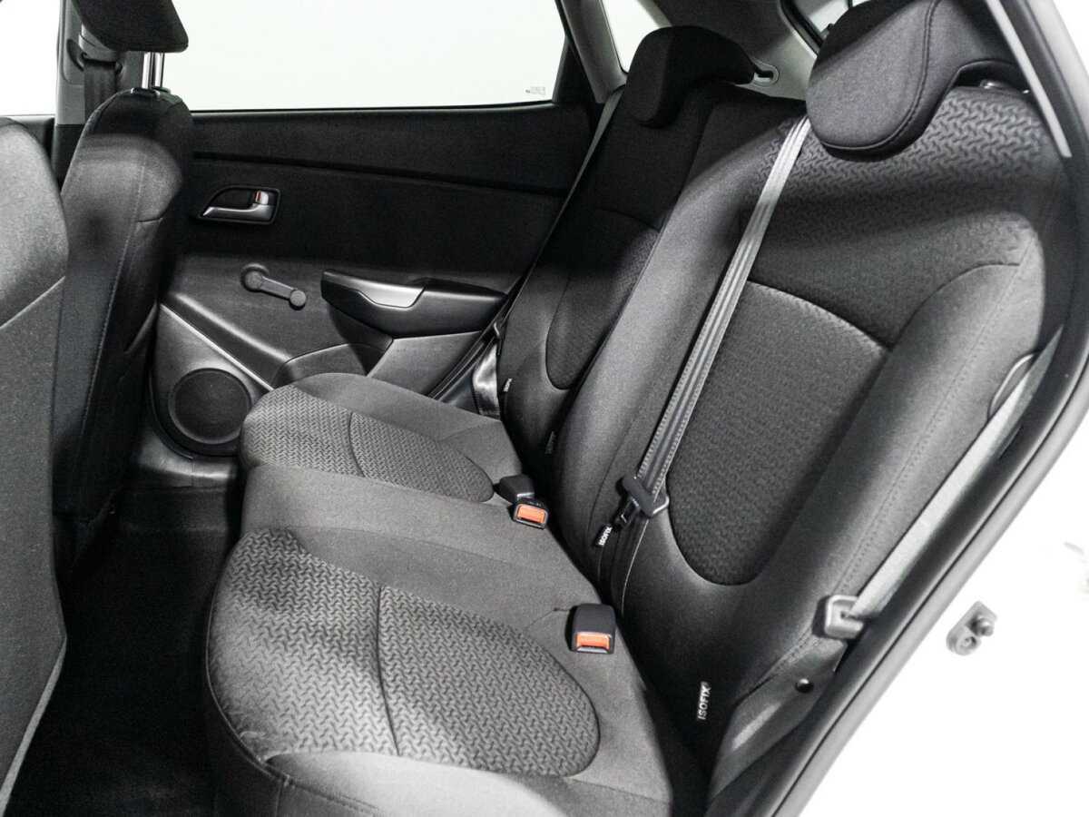 Киа Рио б/у, 2017, Автоматическая. Фото: #9