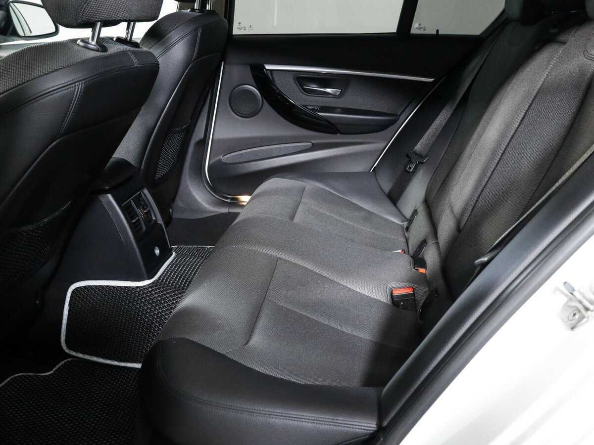 BMW 3 серии б/у, 2016, Автоматическая. Фото: #9