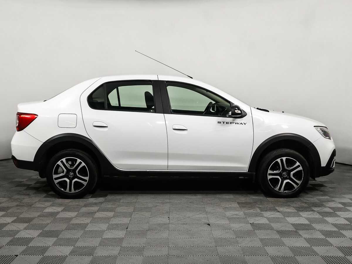 Рено Логан б/у, 2022, Автоматическая. Фото: #3