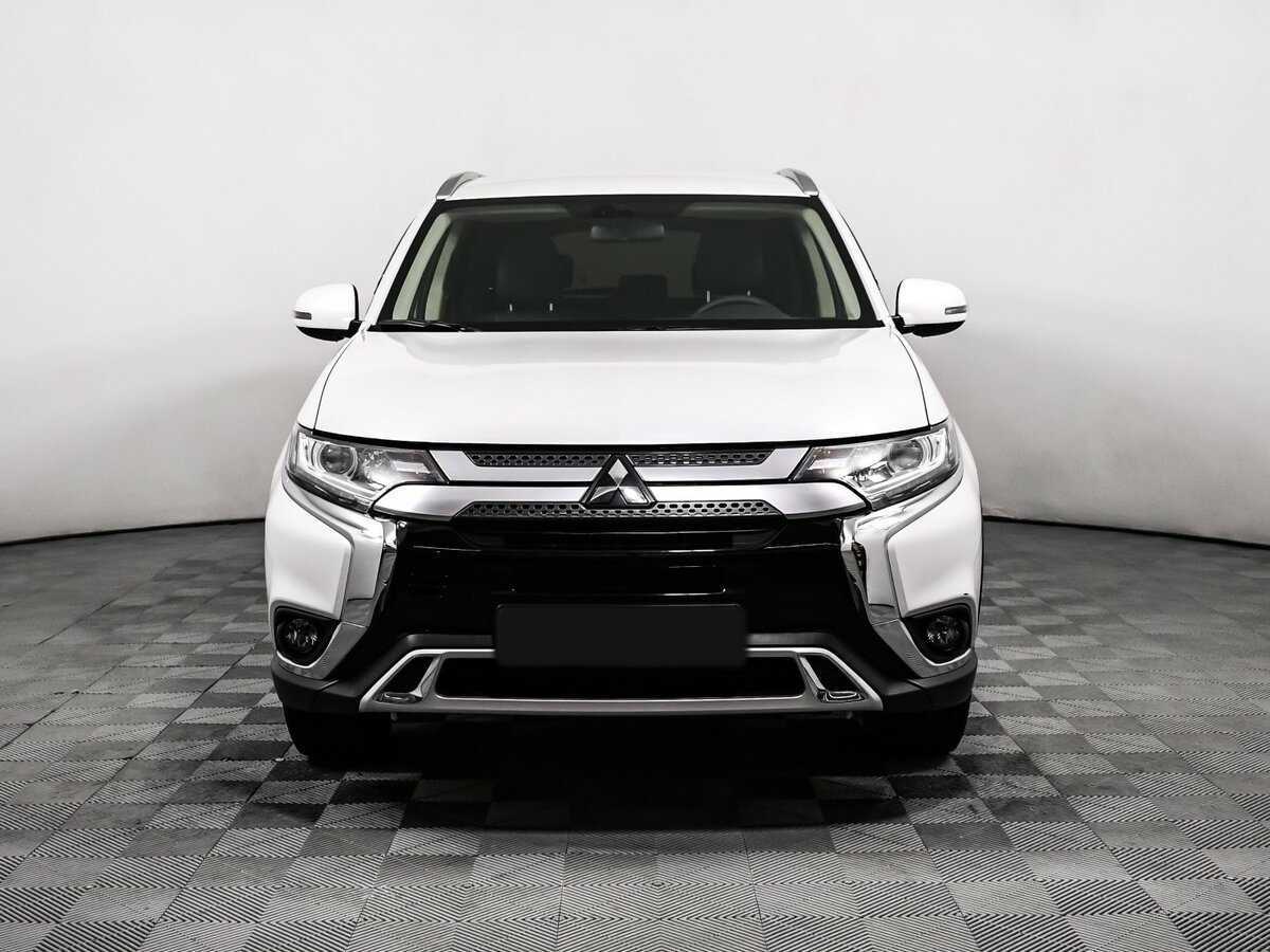 Mitsubishi Outlander б/у, 2019, Вариатор. Фото: #1