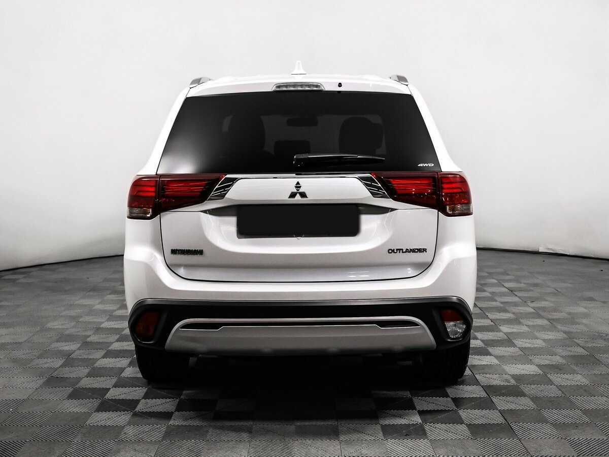 Mitsubishi Outlander б/у, 2019, Вариатор. Фото: #5
