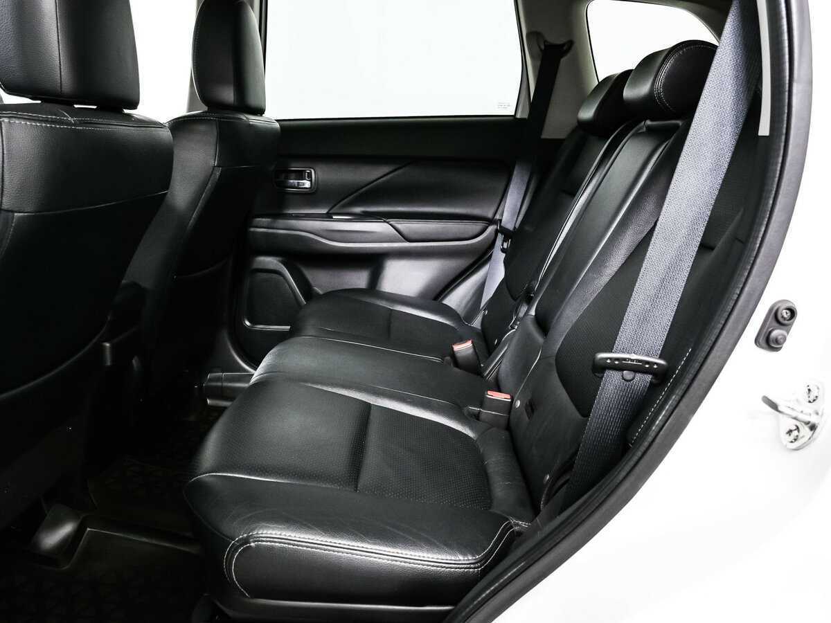 Mitsubishi Outlander б/у, 2014, Вариатор. Фото: #11