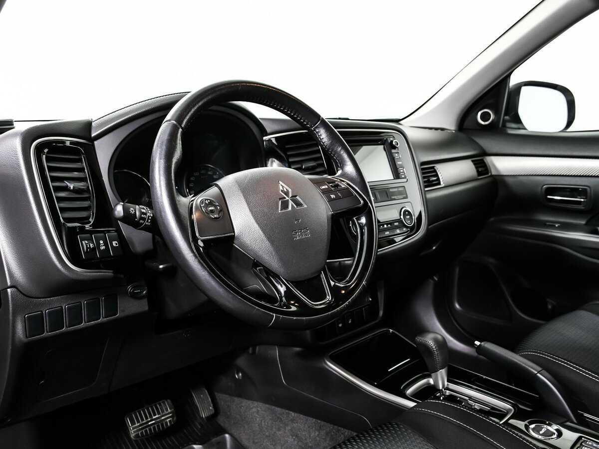 Mitsubishi Outlander б/у, 2017, Вариатор. Фото: #12