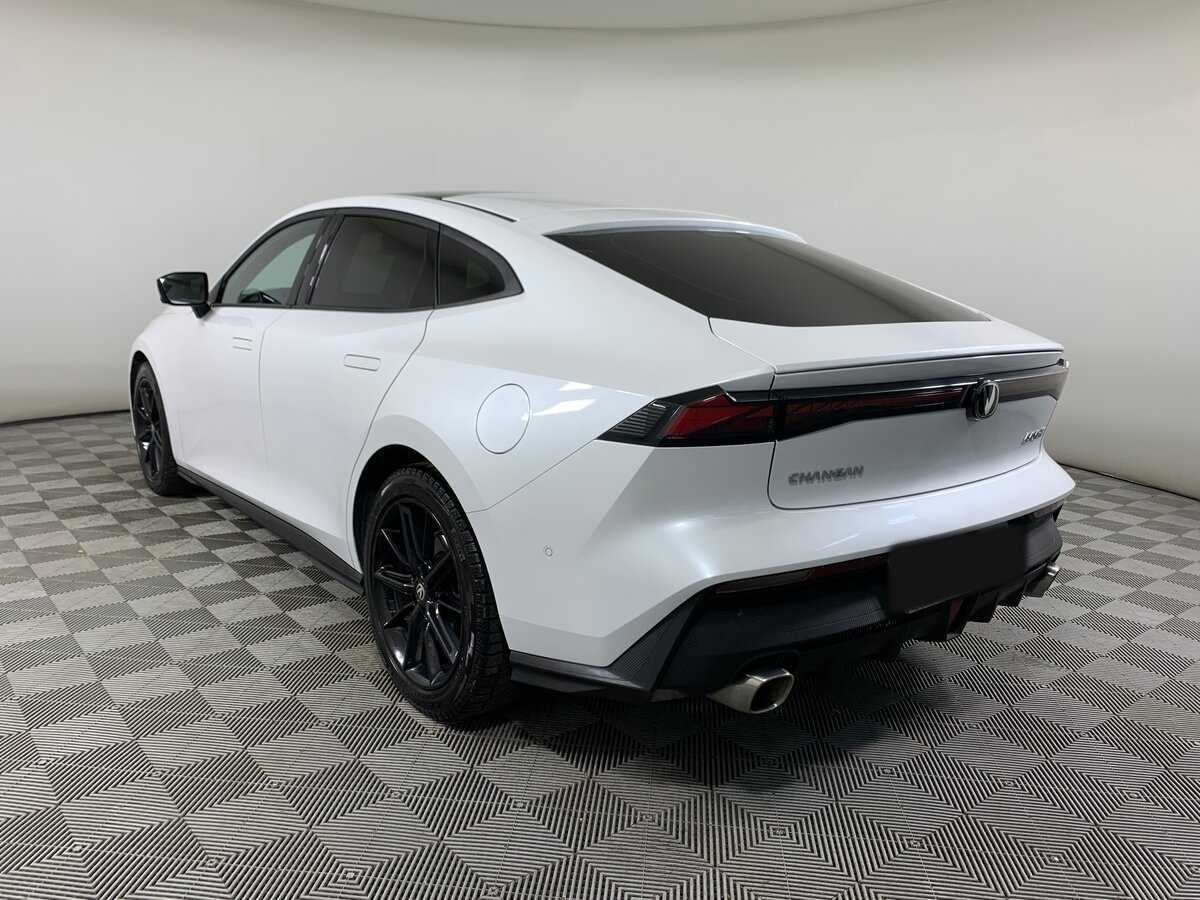 Changan UNI-V б/у, 2024, Роботизированная. Фото: #6