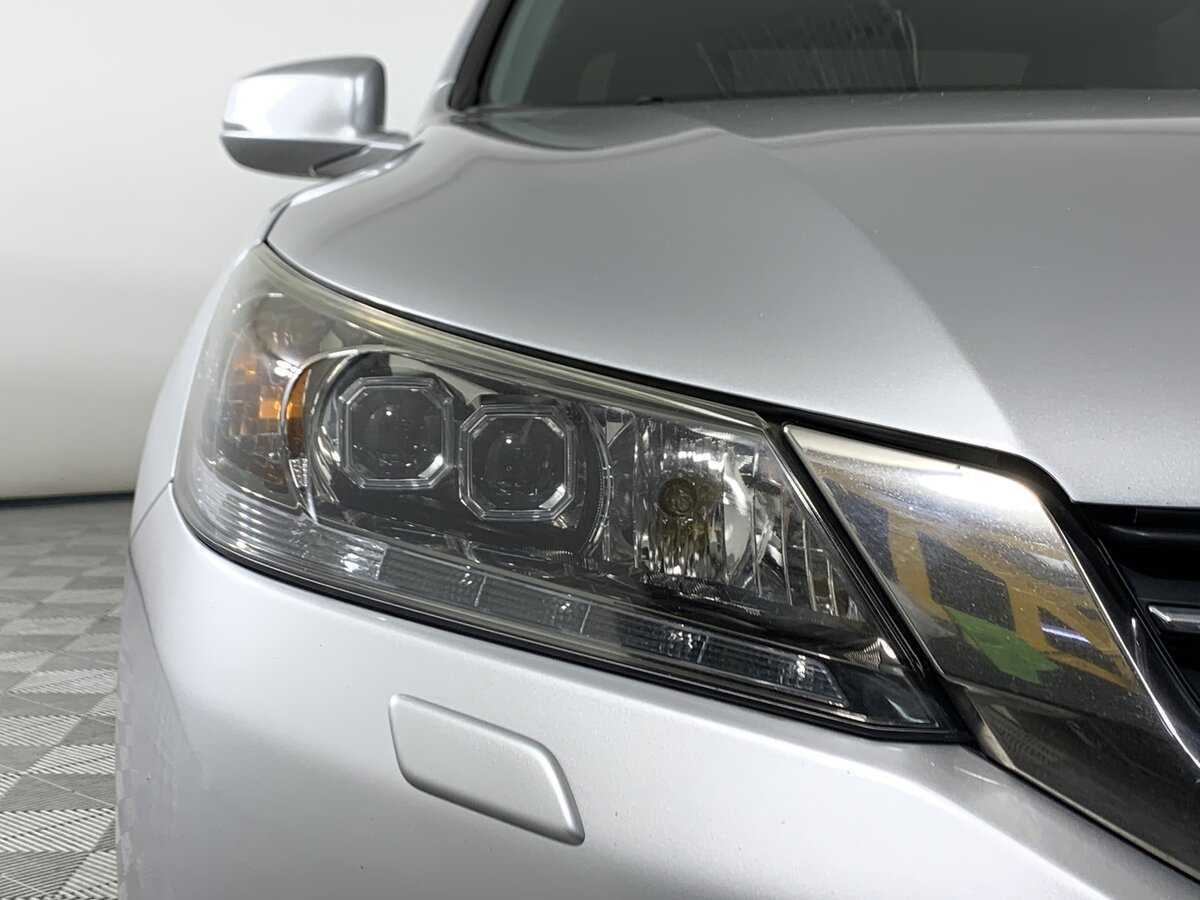 Honda Accord б/у, 2013, Автоматическая. Фото: #7