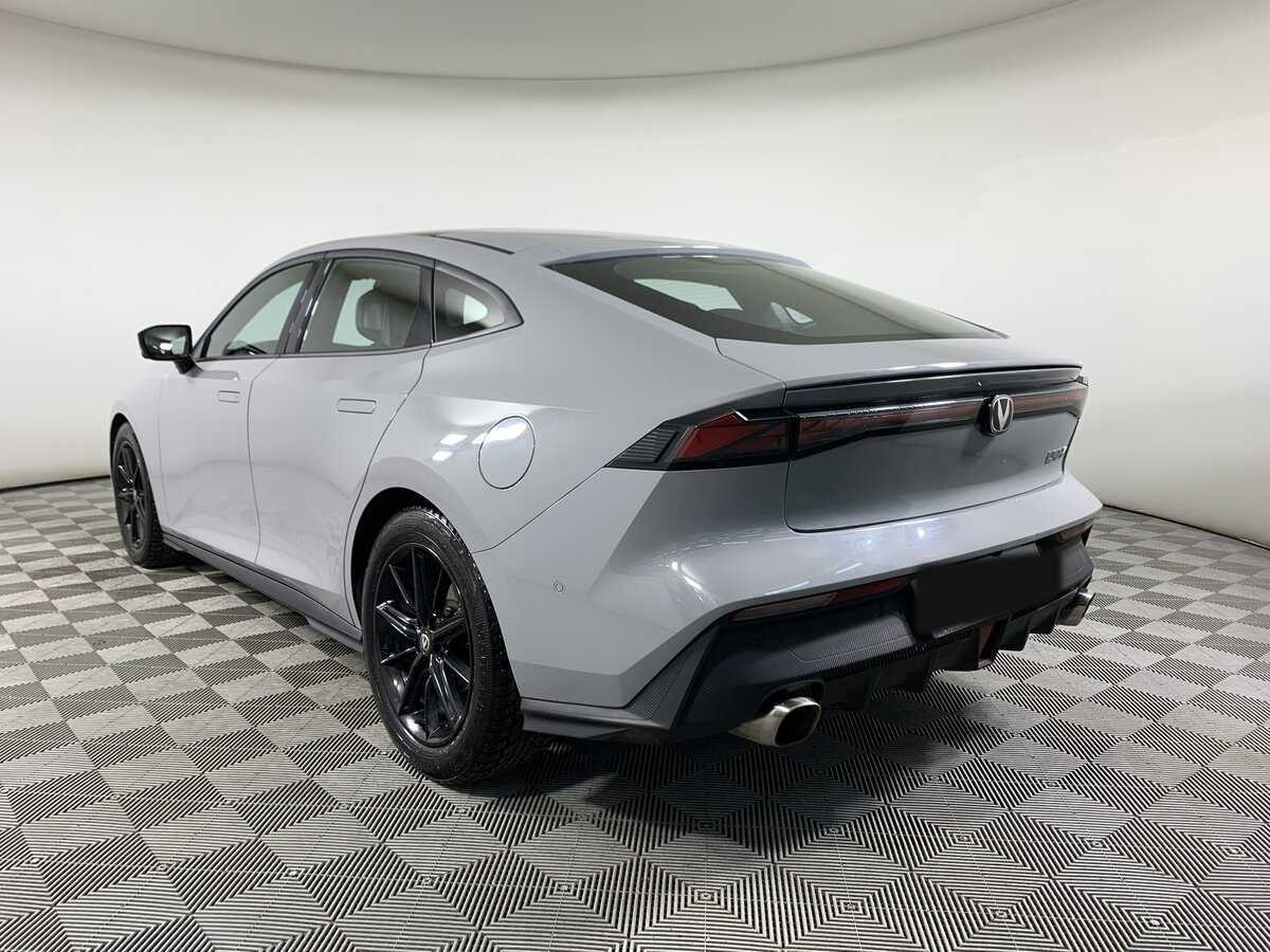 Changan UNI-V б/у, 2023, Роботизированная. Фото: #6