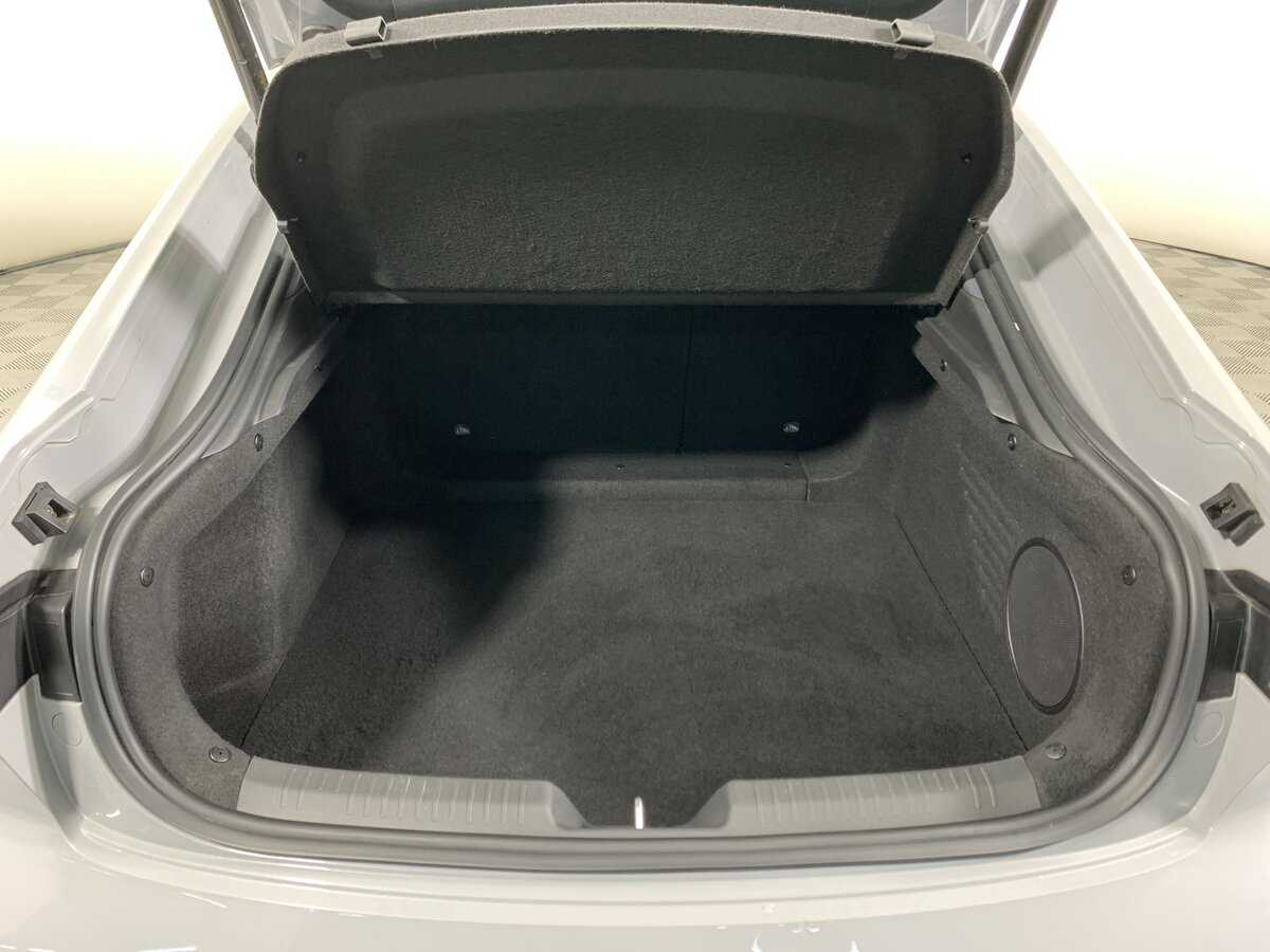 Changan UNI-V б/у, 2023, Роботизированная. Фото: #20