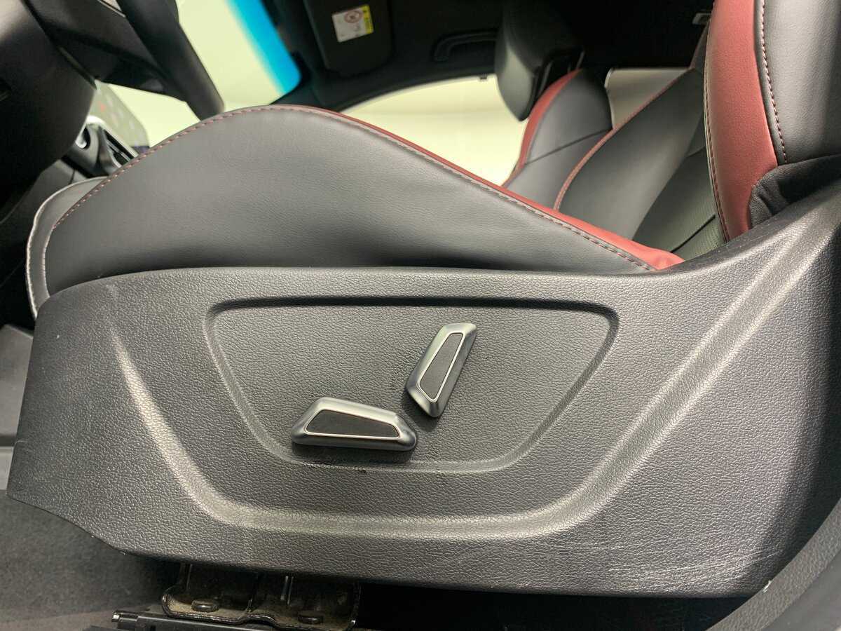 Geely Coolray б/у, 2023, Роботизированная. Фото: #16