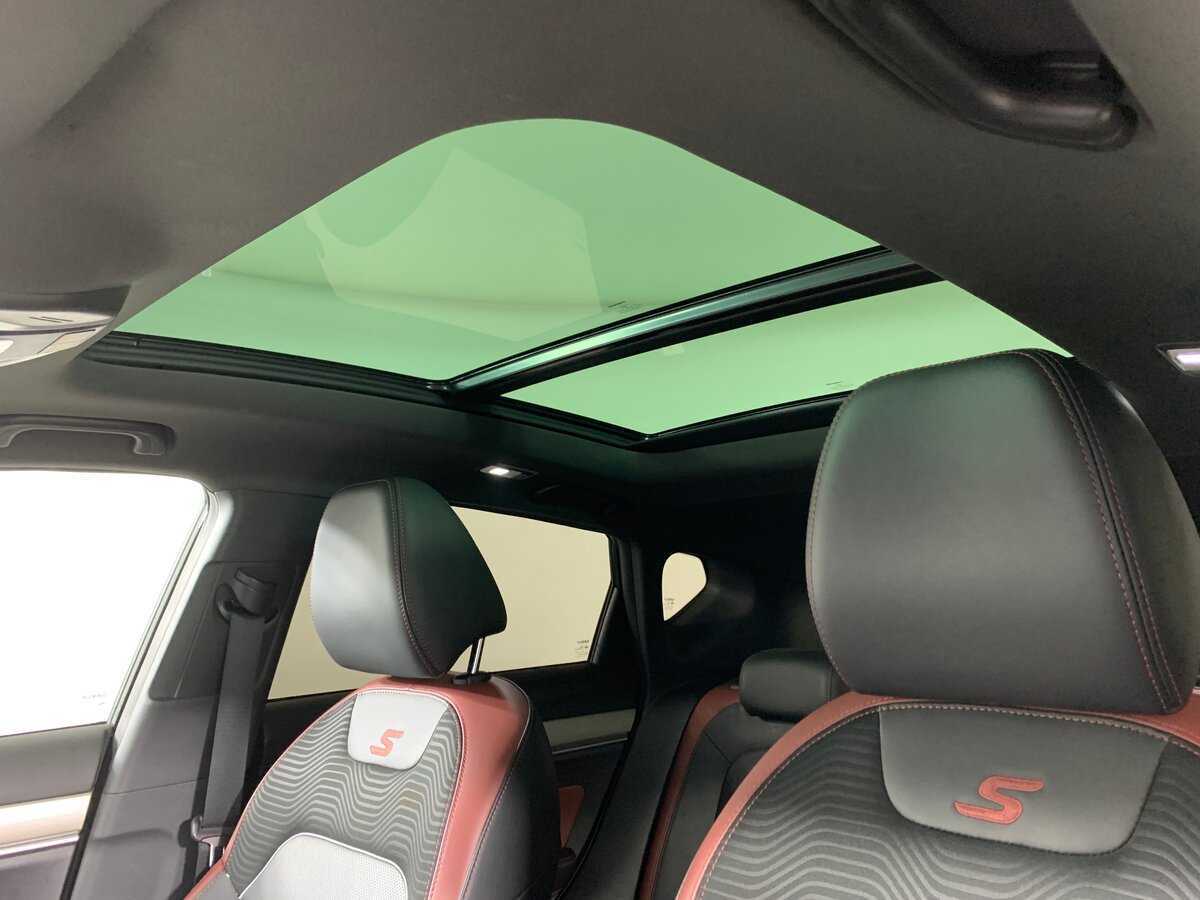 Geely Coolray б/у, 2021, Роботизированная. Фото: #17