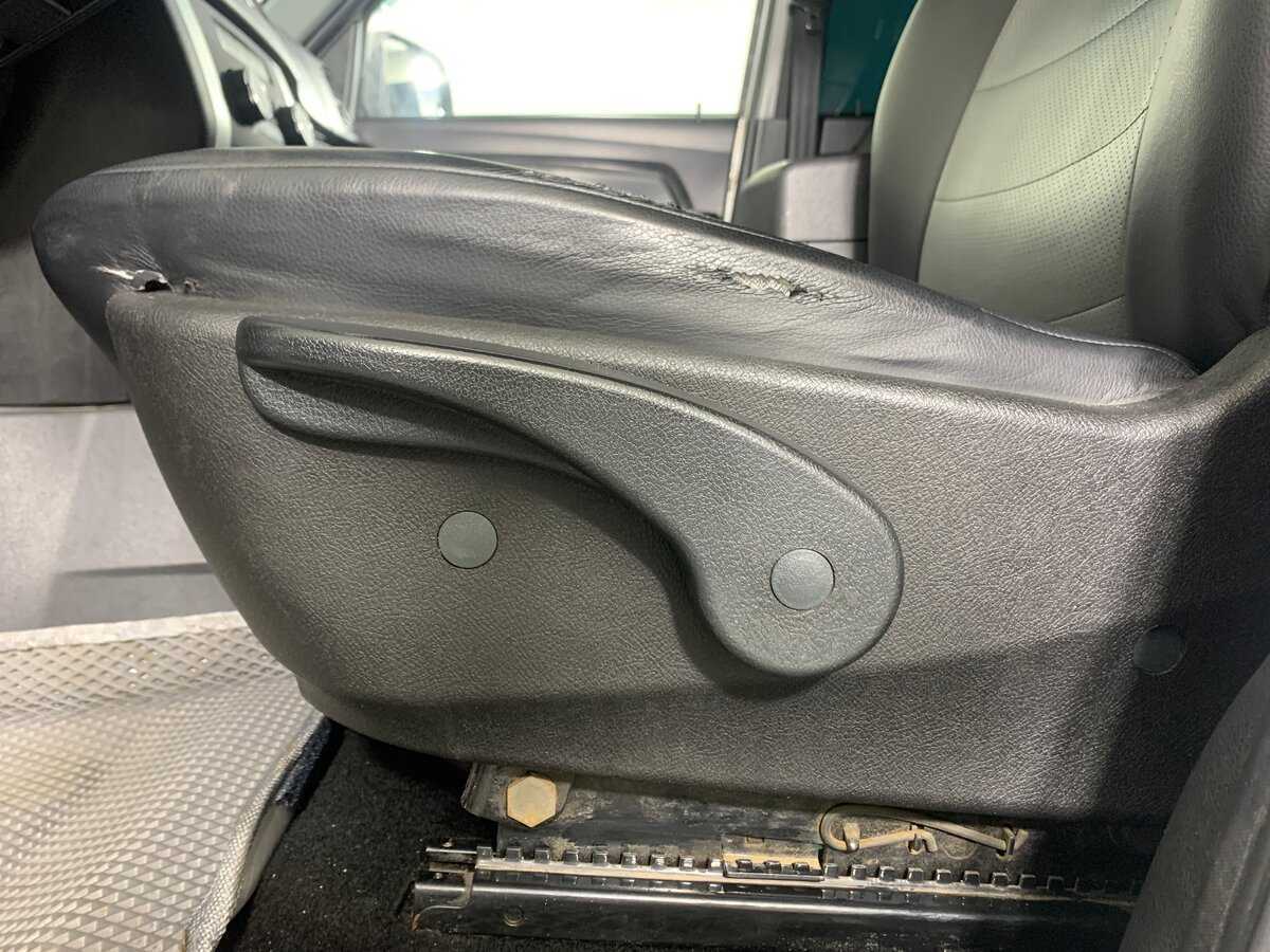 УАЗ Patriot б/у, 2017, Механическая. Фото: #15