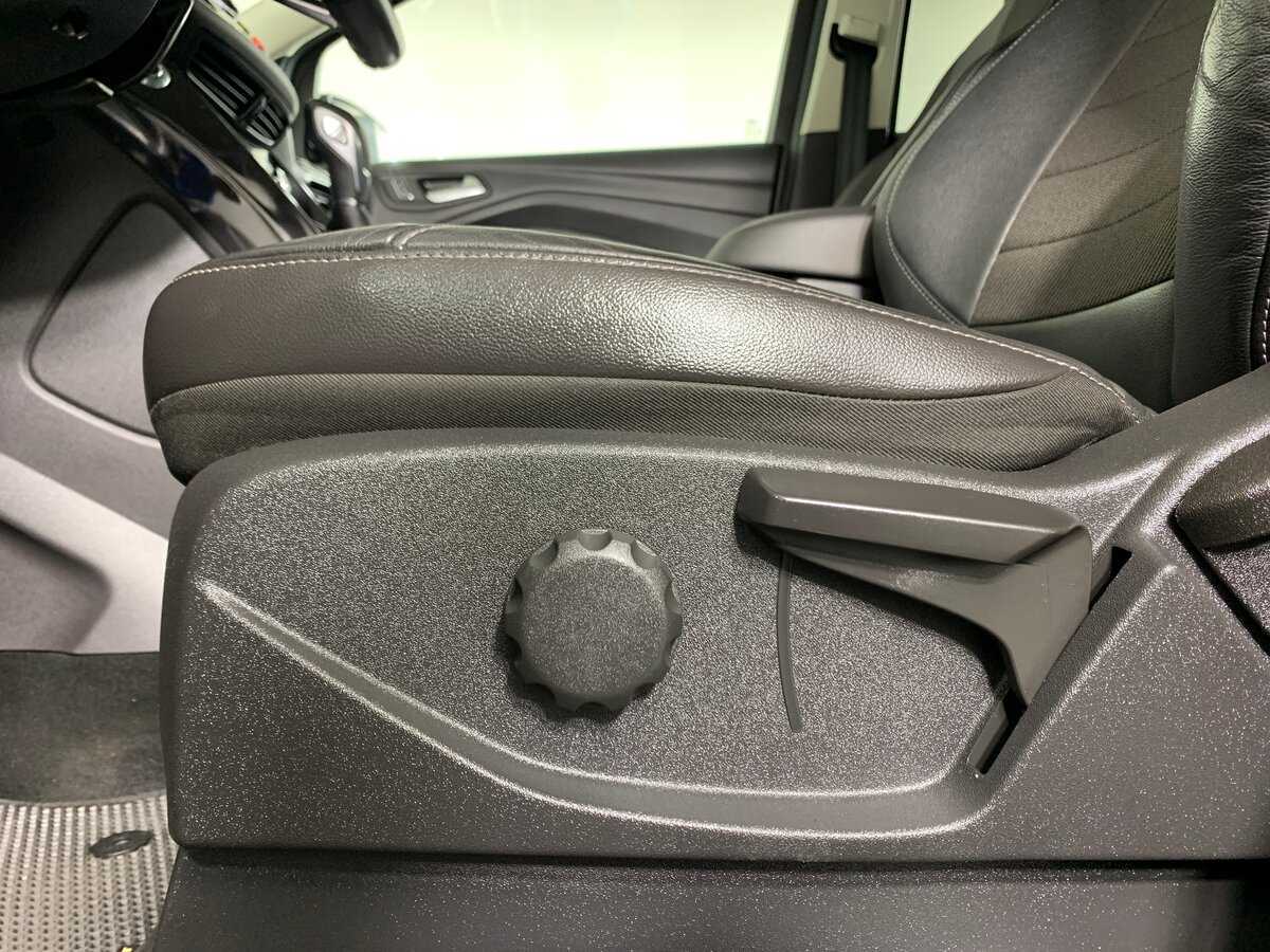 Ford Kuga б/у, 2016, Автоматическая. Фото: #16