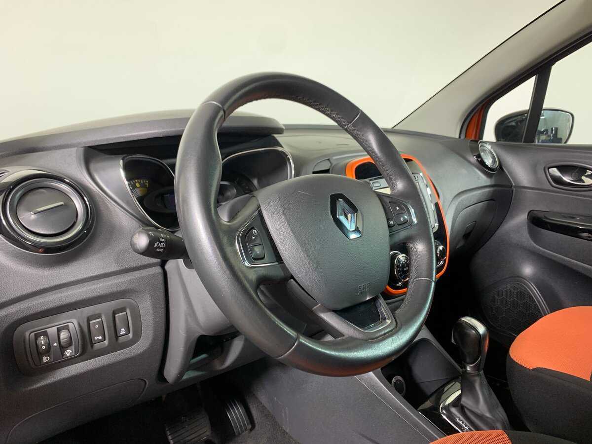 Renault Kaptur б/у, 2016, Автоматическая. Фото: #11