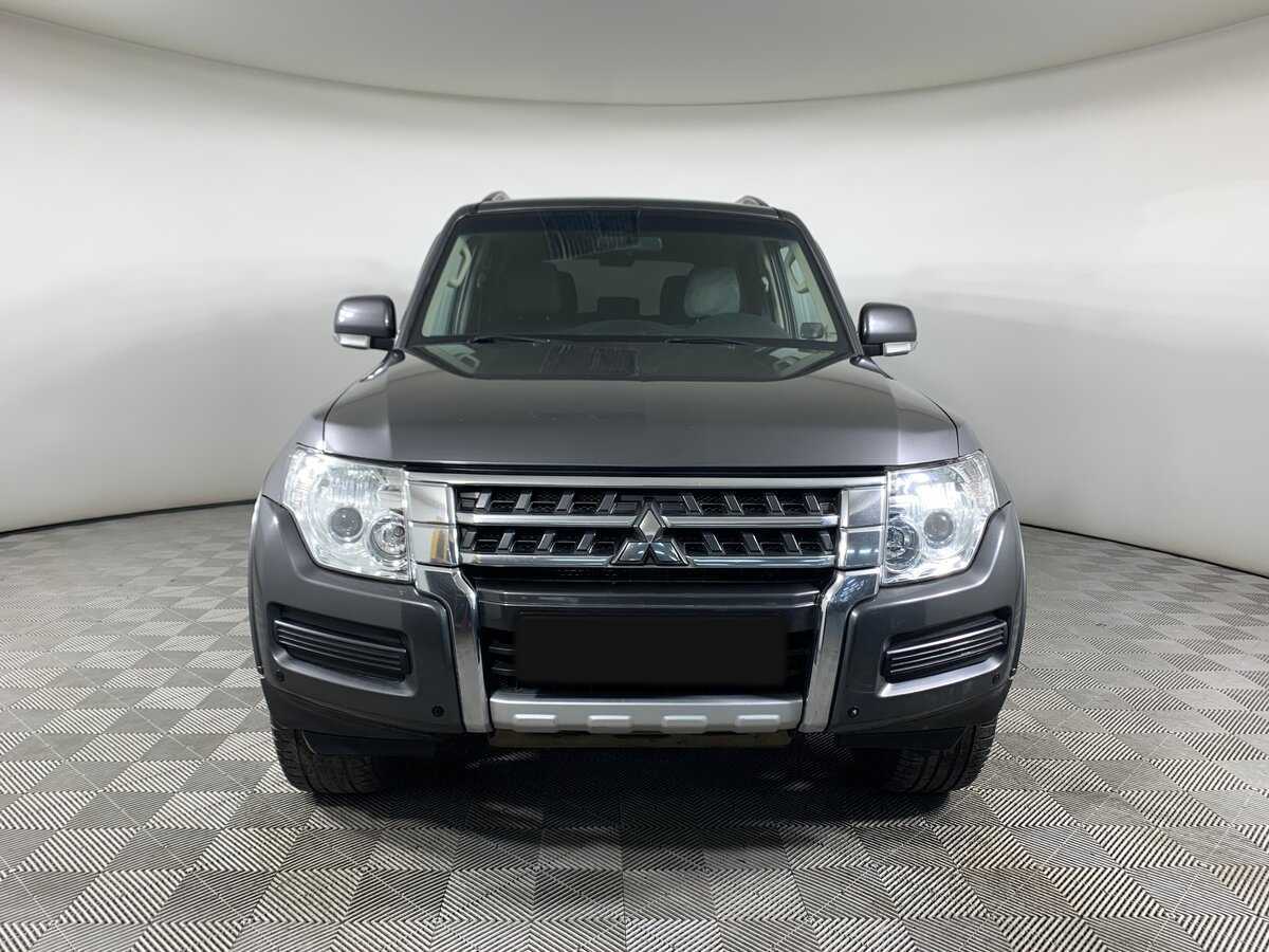 Mitsubishi Pajero б/у, 2015, Автоматическая. Фото: #1