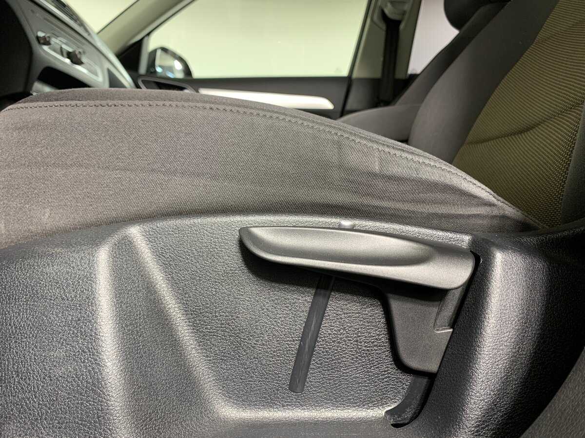 Audi Q3 б/у, 2013, Роботизированная. Фото: #16