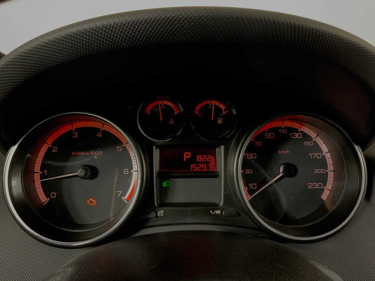 Peugeot 308 б/у, 2012, Автоматическая. Фото: #14