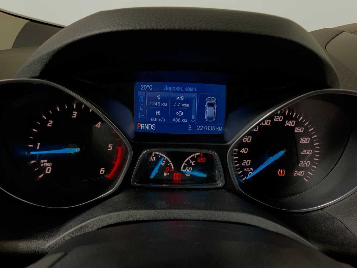 Ford Kuga б/у, 2014, Роботизированная. Фото: #13