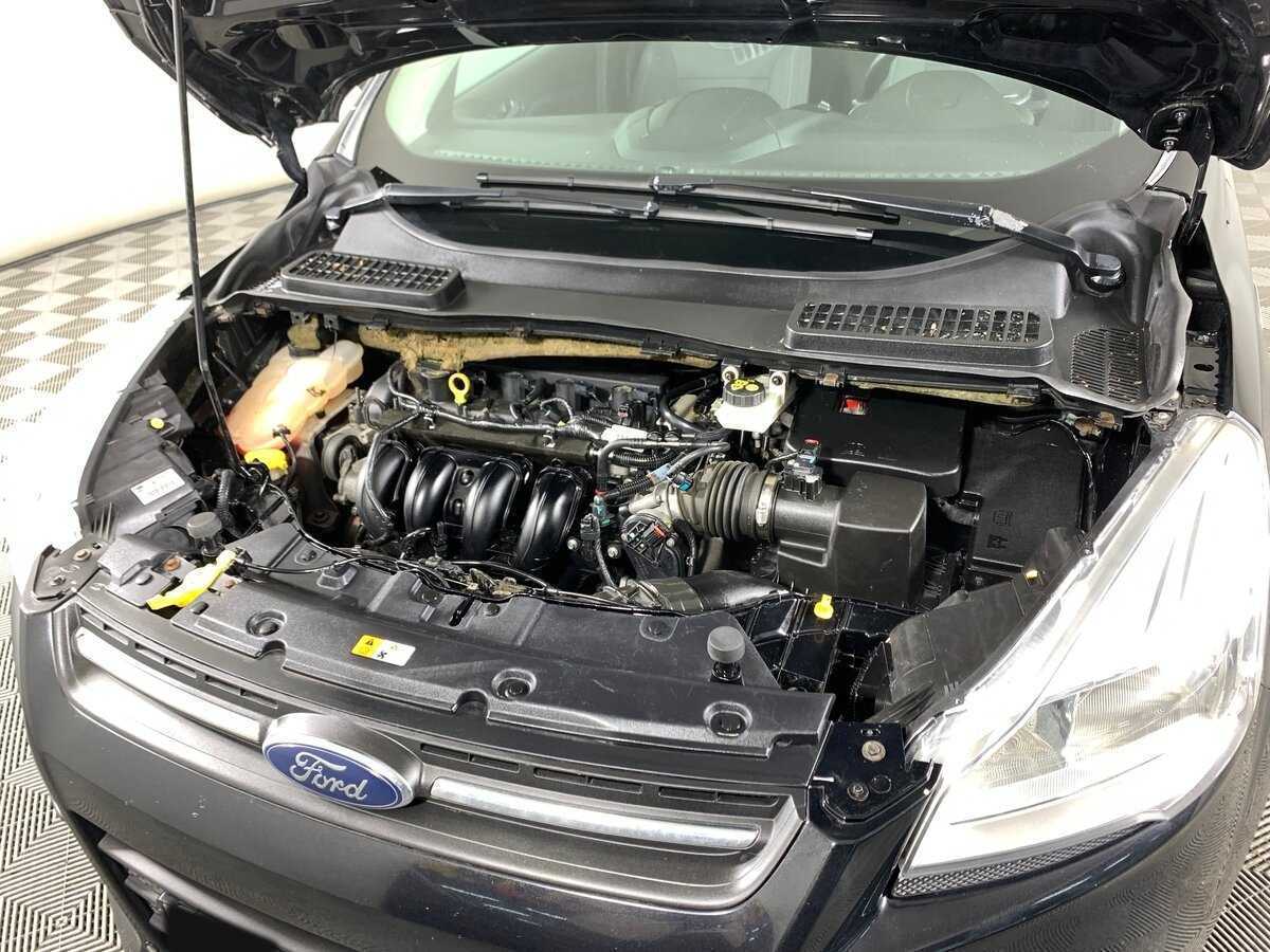 Ford Kuga б/у, 2015, Автоматическая. Фото: #9