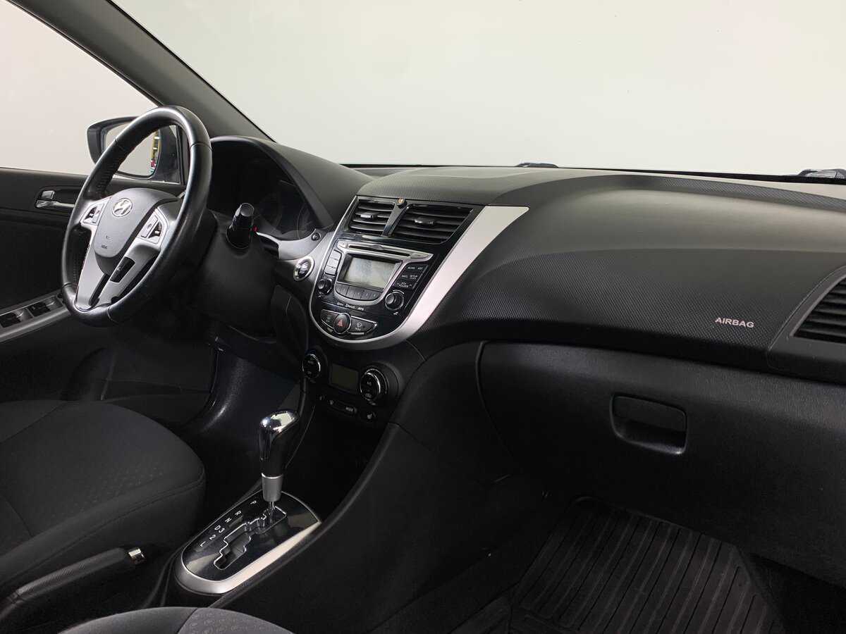 Hyundai Solaris б/у, 2012, Автоматическая. Фото: #13