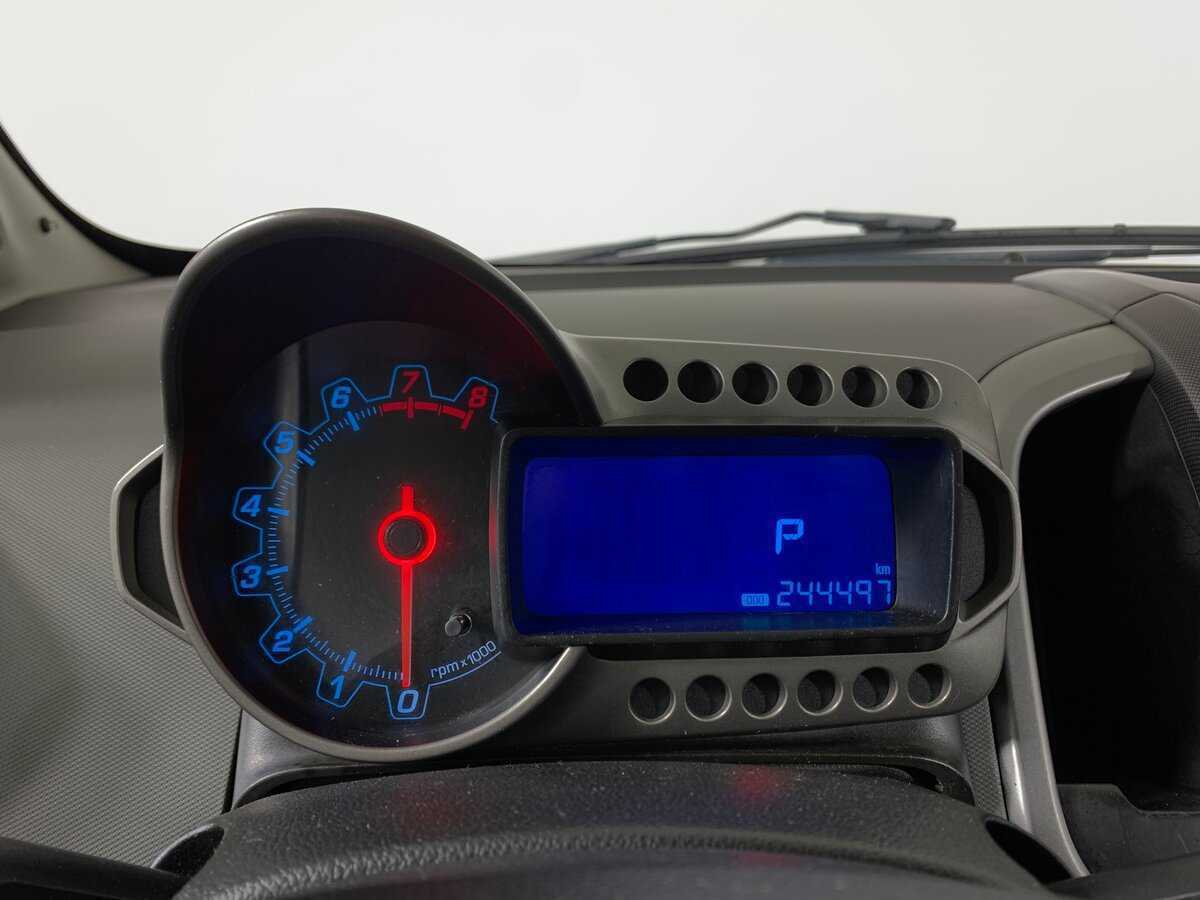 Chevrolet Aveo б/у, 2014, Автоматическая. Фото: #14