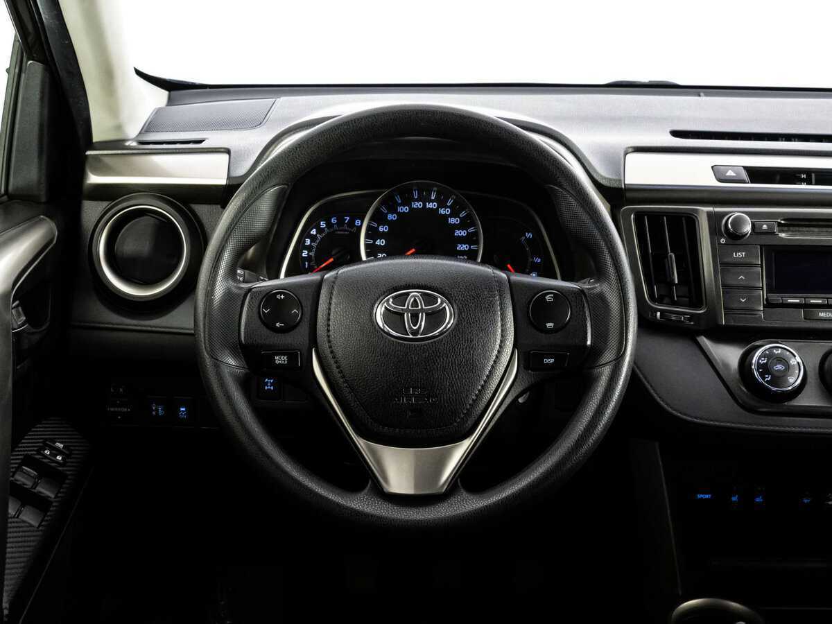Toyota RAV4 б/у, 2015, Механическая. Фото: #9